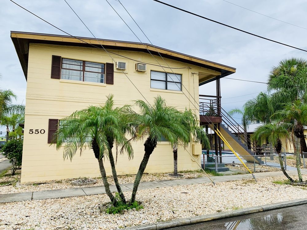 THE ST. PETE BEACH VILLAS (14-UNIT APARTMENT COMPLEX)- SELLER FINANCING AVAILABLE! : 550 Corey Ave, St Pete Beach, FL 33706